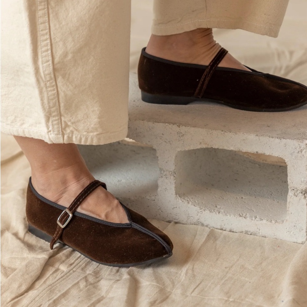 Velvet Theater Shoes with Strap - Chocolate